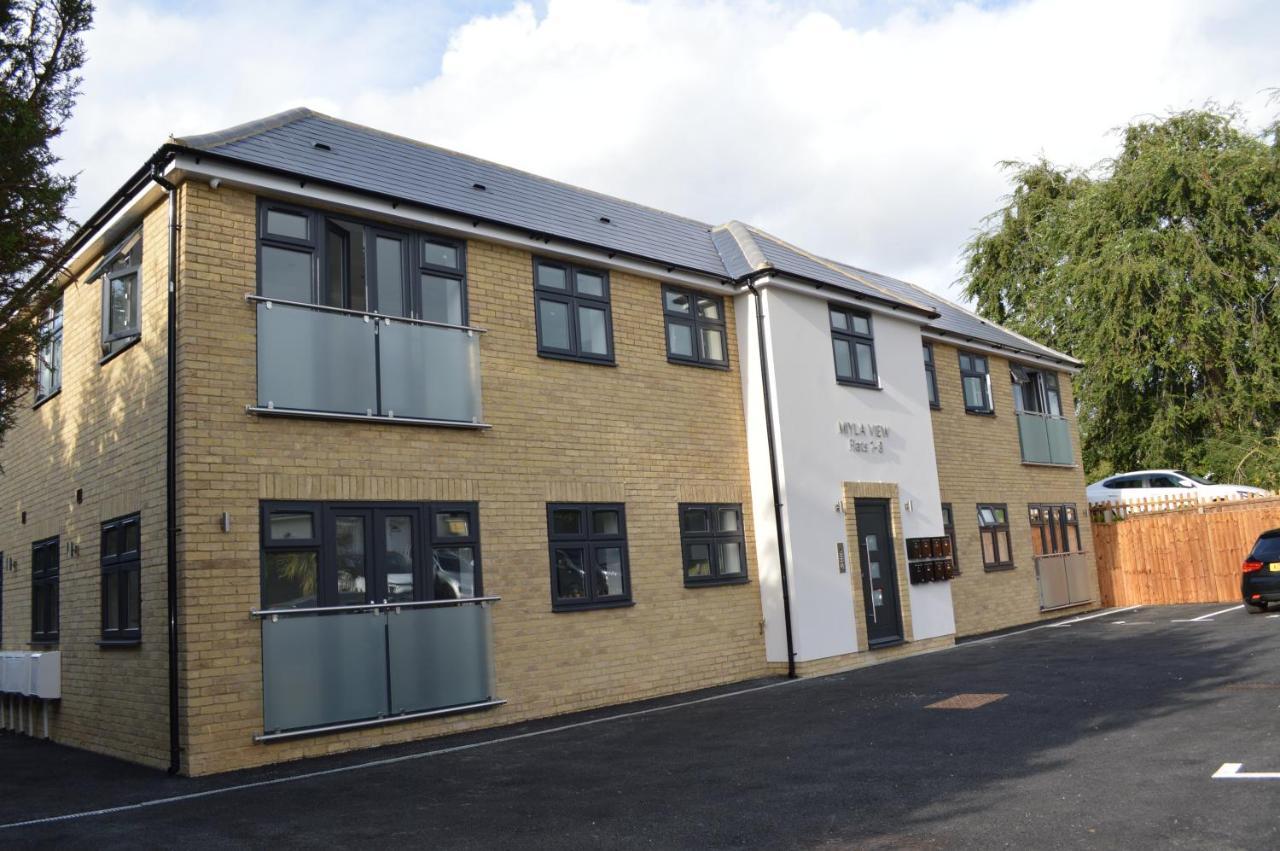 Hatfield Haven - Modern 2-Bed Retreat Near Uni, Business Park & City Center, Free Parking, Big Savings On Longer Stays Kültér fotó